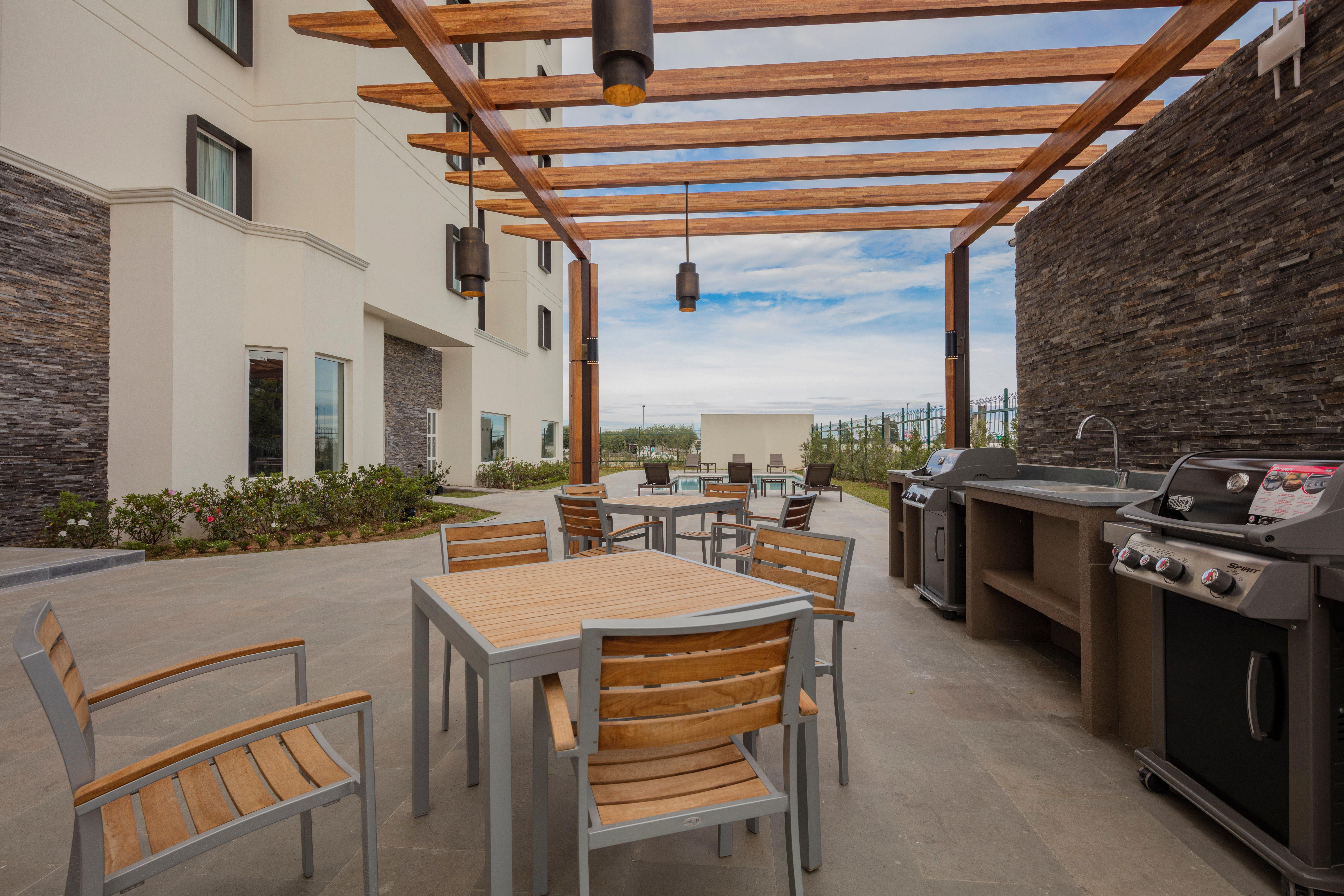 Staybridge Suites - Saltillo By Ihg المظهر الخارجي الصورة