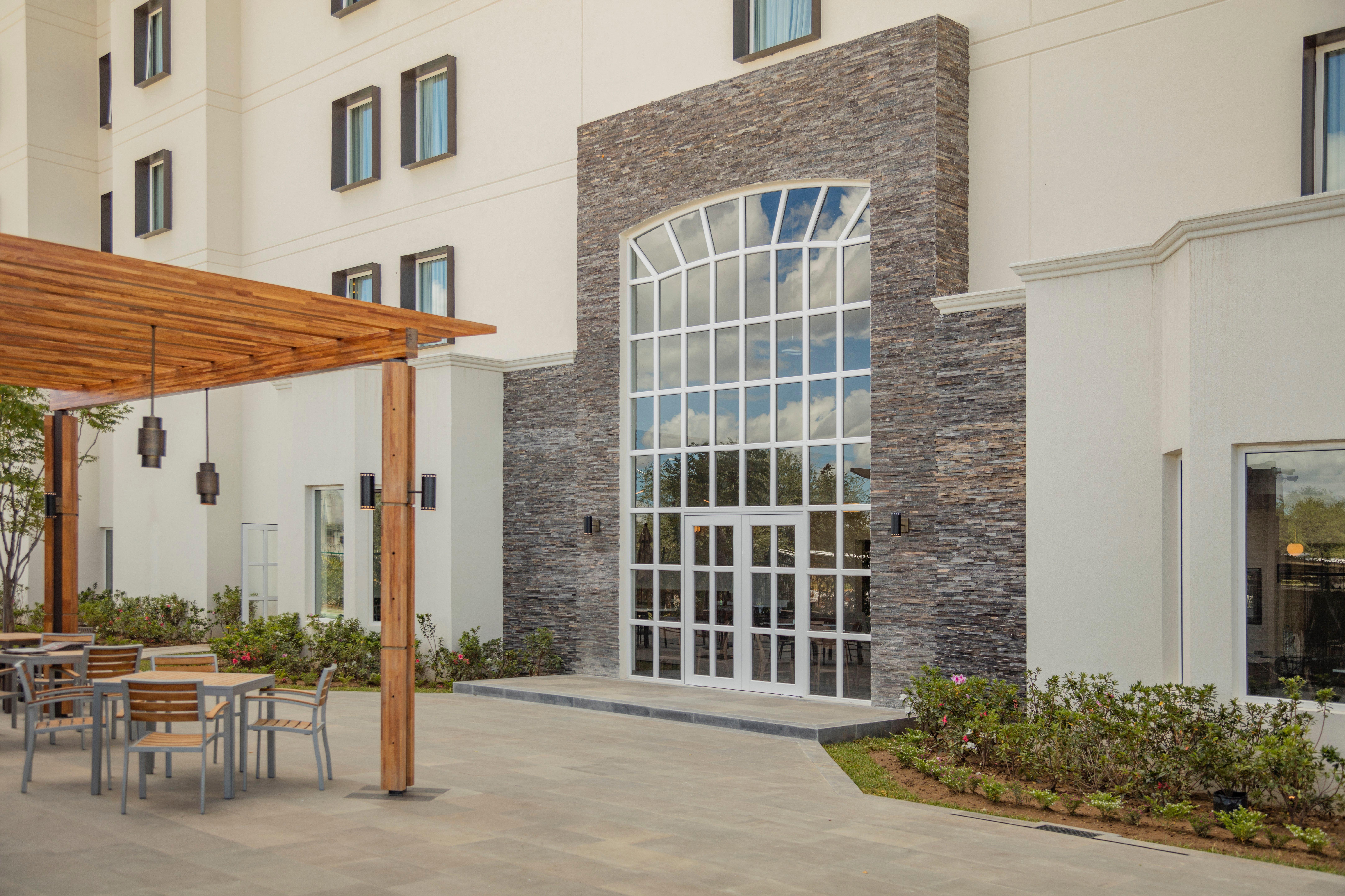 Staybridge Suites - Saltillo By Ihg المظهر الخارجي الصورة